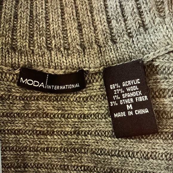 MODA International Sleeveless Turtleneck - Gray - Size M - Picture 6 of 6